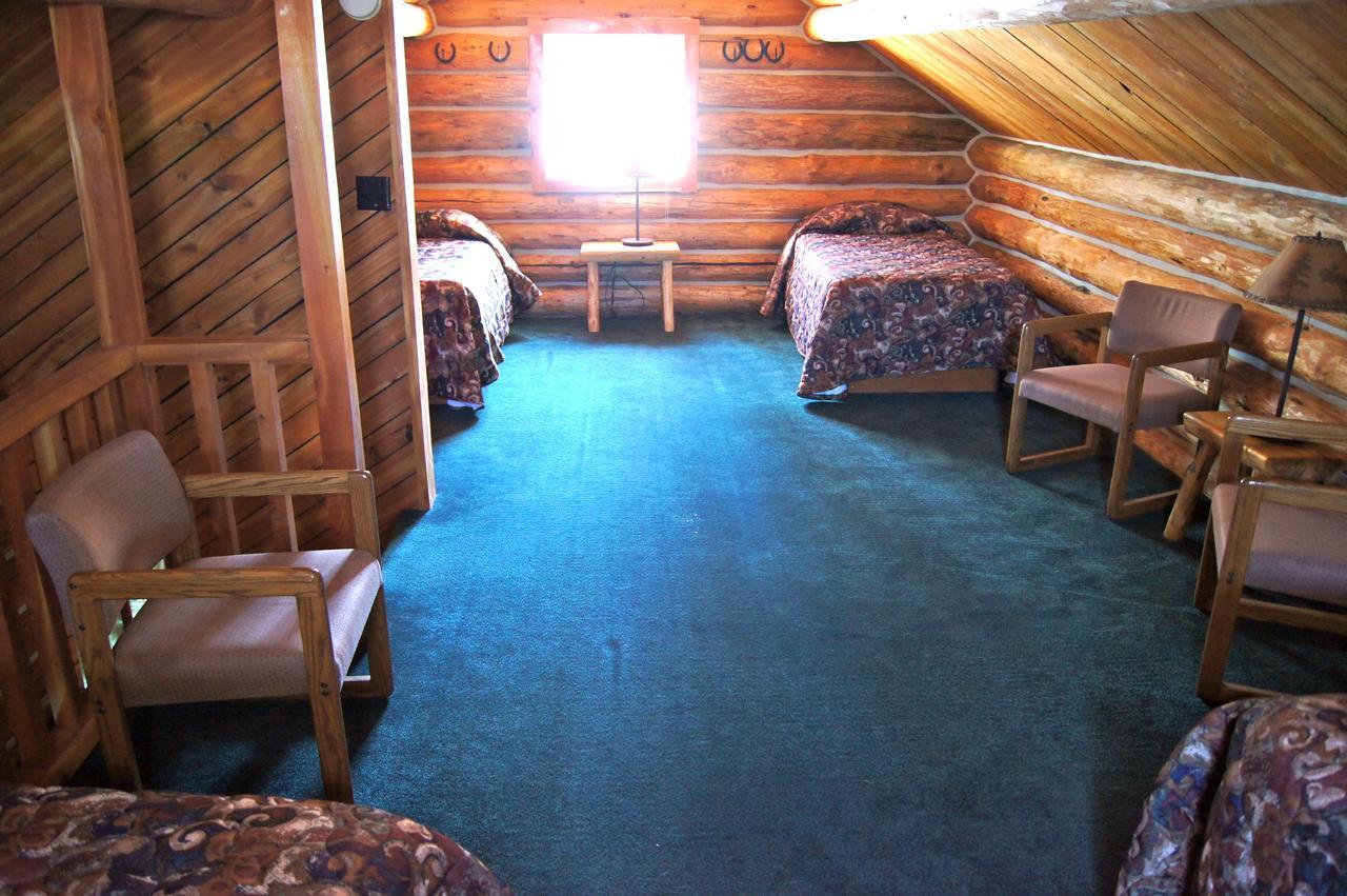 Crooked Creek Guest Ranch Hotel Dubois Exterior photo
